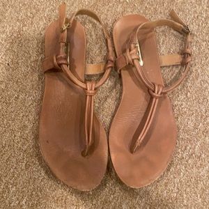 Also brown sandals